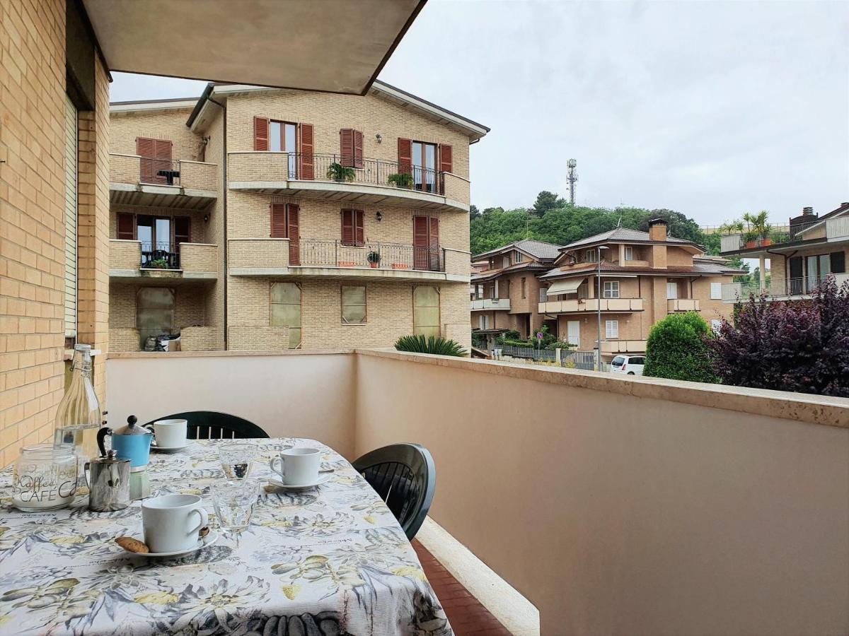 Casa Rossella Appartement Porto SantʼElpidio Buitenkant foto